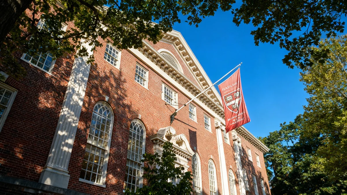 Harvard Investigates Larry Summers Over Epstein Emails